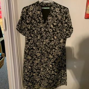 Flown dress with drawstring